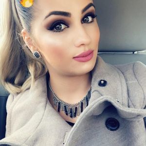 Meet your Posher, Fernandez